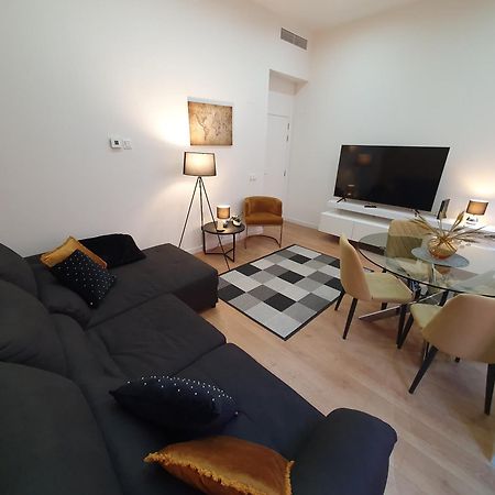 Beautiful Historic Center Apt! 马拉加 外观 照片